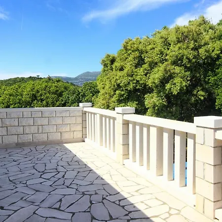By The Sea Cove Vrbovica Bay - Vrbovica Apartment Zrnovo