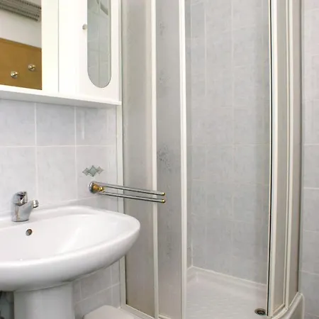 By The Sea Cove Vrbovica Bay - Vrbovica Apartment Zrnovo