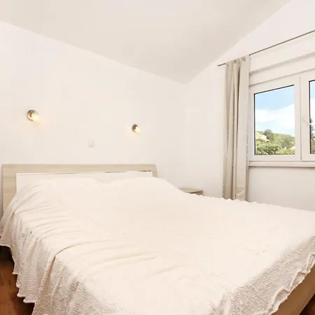 Appartement By The Sea Cove Vrbovica Bay - Vrbovica