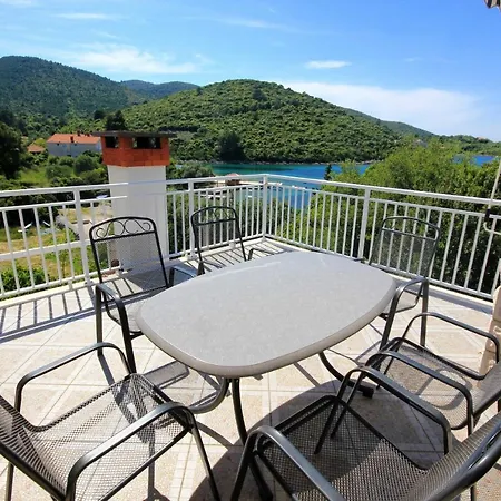 Appartement By The Sea Cove Vrbovica Bay - Vrbovica *